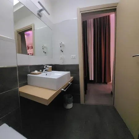 Romantic Dreams Sistina Pensión 4*